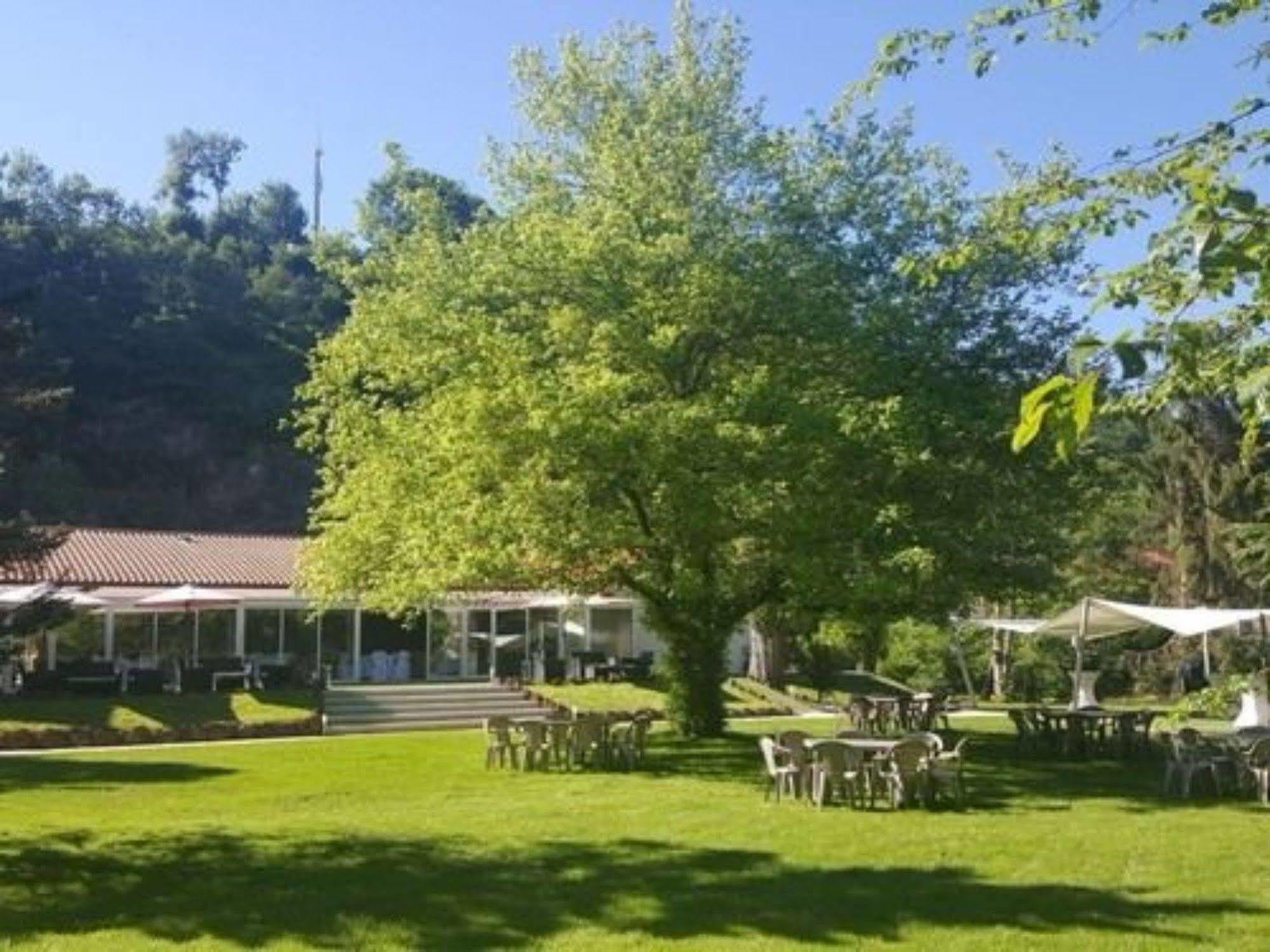 Domaine De La Palle ポンジボー エクステリア 写真